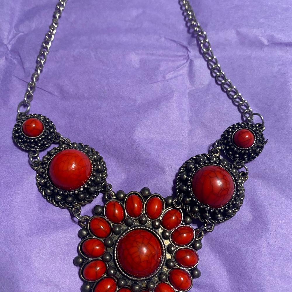 Elegant Red Statement Necklace